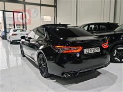 تۆیۆتا کامری